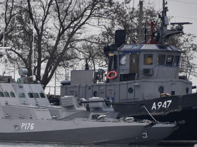 Nga đưa 3 tàu Ukraine ra khỏi cảng Kerch, chuẩn bị trao trả 