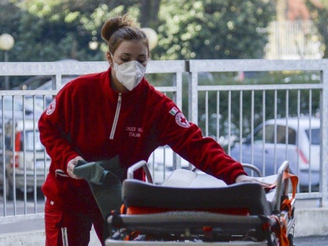 Ý: Một người chết vì COVID-19, số ca nhiễm tăng gấp 5 một ngày