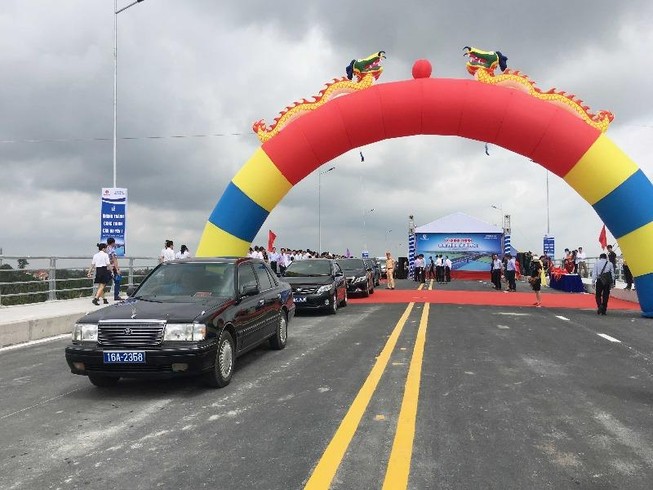 Khánh thành cầu nối khu vui chơi đảo 19.000 tỉ