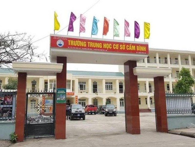 Tạm đình chỉ hiệu trưởng vụ nữ sinh bị đánh ở Quảng Ninh