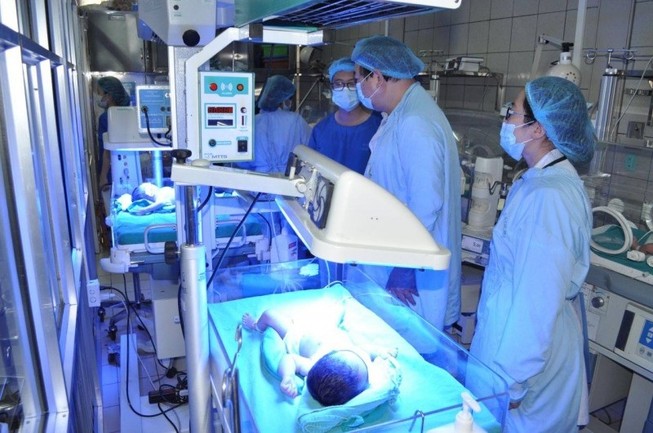 Vụ trẻ sinh non: Tìm ra vi khuẩn kháng thuốc cực mạnh