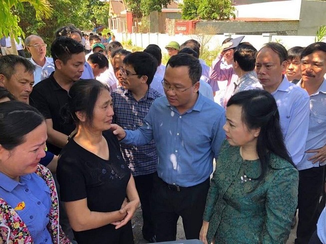 Bộ trưởng Y tế thăm nạn nhân vụ lật tàu 2 người chết