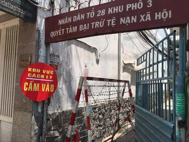 Thêm 5 ca nhiễm COVID-19: 3 ở TP.HCM và 2 ở Hà Nội