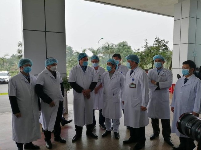 Dịch COVID-19: 3 bệnh nhân đang diễn biến rất nặng