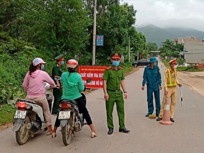 Thêm 41 ca, dịch COVID-19 lan đến Bắc Giang, Lạng Sơn