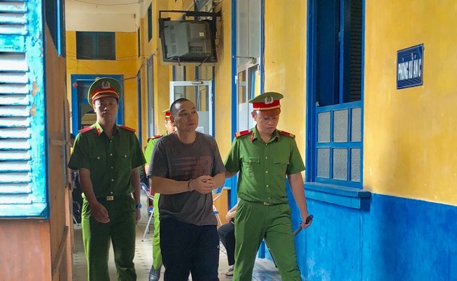 Hai đồng hương nước ngoài giết nhau vì tin nhắn người giấu tên