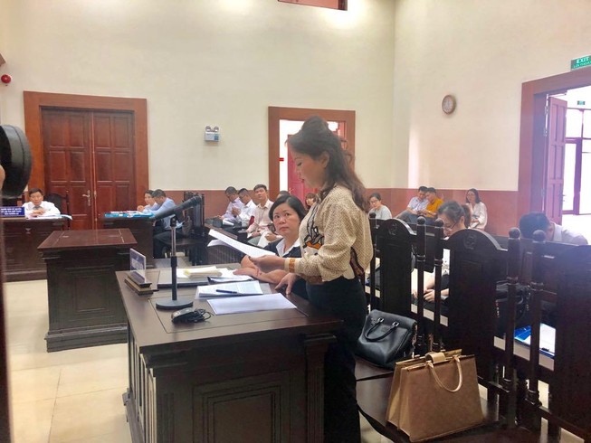 Khách VIP yêu cầu Eximbank xin lỗi tại toà vụ 'bốc hơi' 245 tỉ