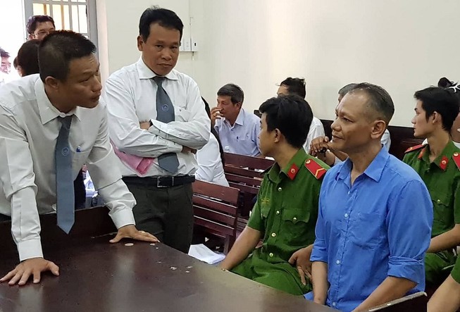 VKS đề nghị tăng án anh rể 'hờ' hiếp dâm em vợ