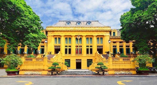 Hỏa tốc: Tòa án tạm dừng xét xử đến hết tháng 3