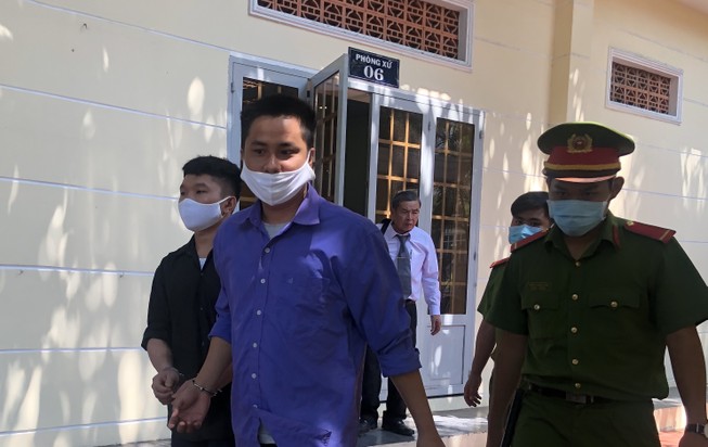 Bị công an bắt quả tang khi đặt xe ôm đi giao ma túy