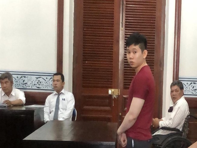 Thanh niên đánh chết người vì bị bắt xin lỗi phụ nữ