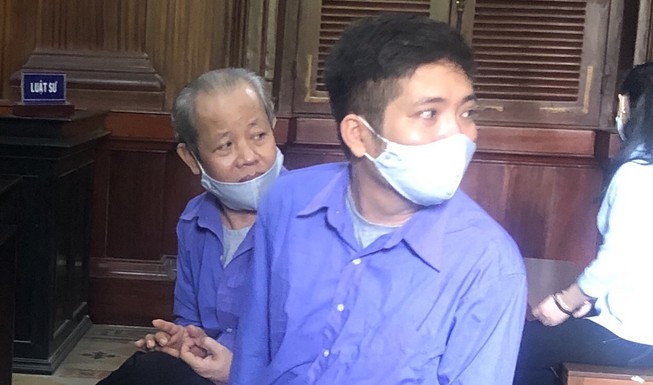 Cựu trưởng ban bồi thường giải phóng mặt bằng quận 1 hầu tòa