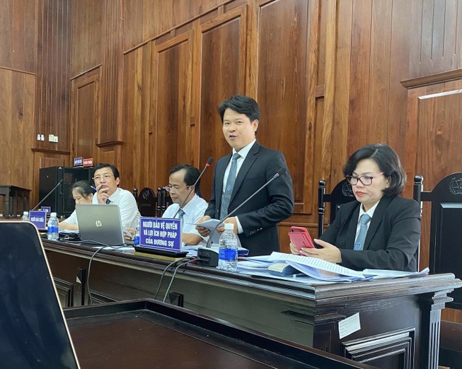 Luật sư ông Phạm Công Danh đòi ngân hàng trả 7.800 tỉ đồng