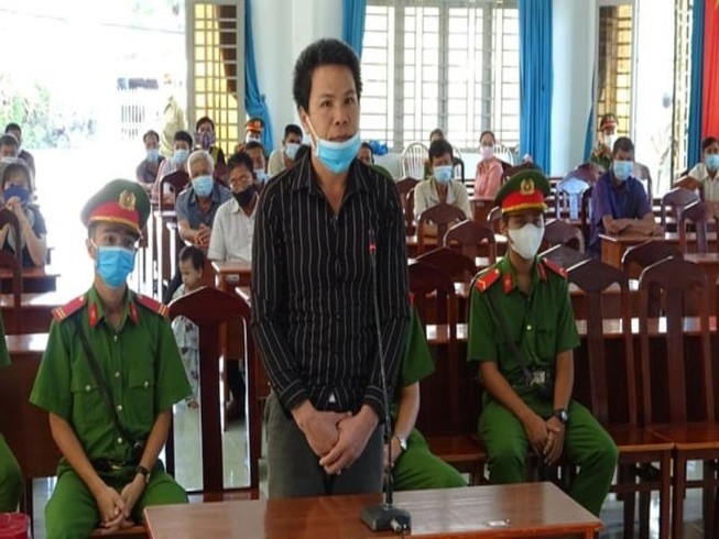 Lãnh 7 năm tù vì đưa 4 người Trung Quốc nhập cảnh trái phép
