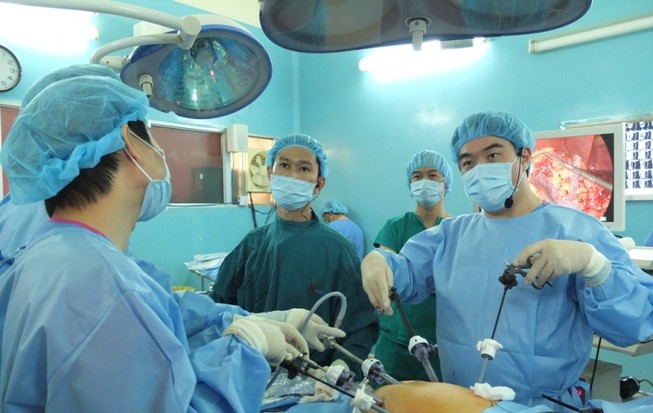 Nhuộm màu đánh dấu hạch di căn trị ung thư dạ dày