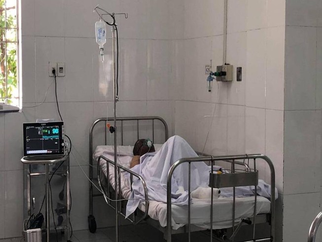 Tài xế xe bồn chở xăng bốc cháy ở Bình Phước bị bỏng nặng
