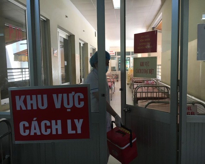 Bệnh nhân COVID thứ 32 bay chuyên cơ về nước đã hết sốt