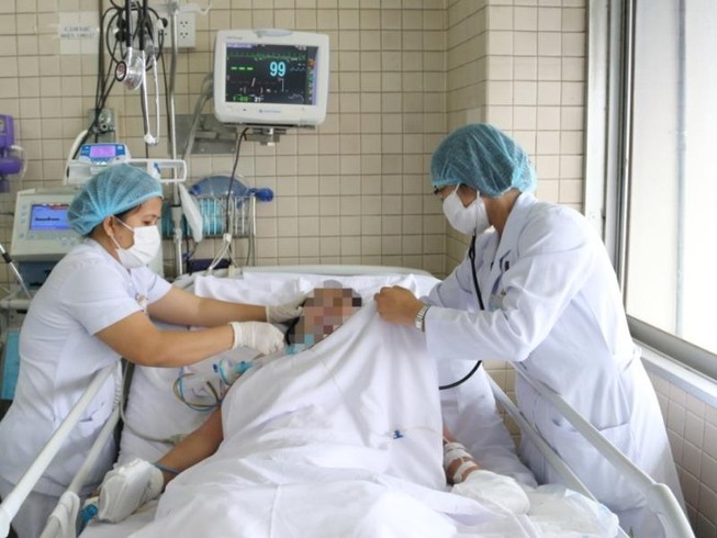 Cháy nhà ở Bình Tân: 3 người ngạt khí, 1 người tử vong