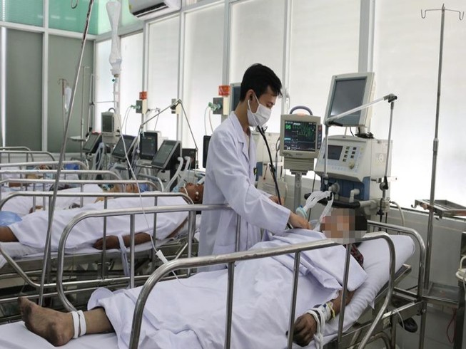 Cháy nhà ở TP.HCM, ba người bỏng nặng