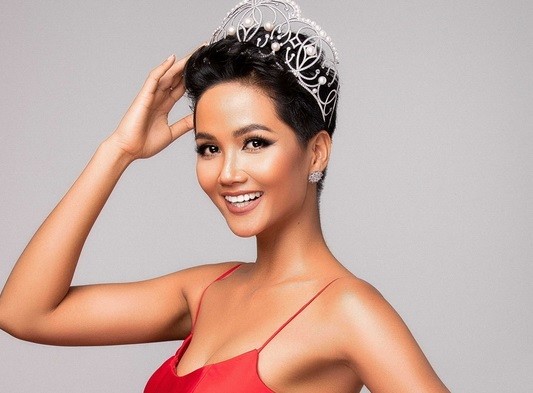H'Hen gây sốt Miss Universe suốt 17 ngày trên đất Thái