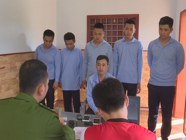 Triệt phá đường dây cá độ bóng đá 'khủng' hơn 10 tỉ đồng