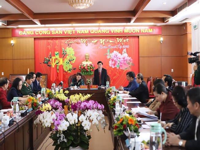 Chủ tịch Quốc hội làm việc tại Đắk Lắk