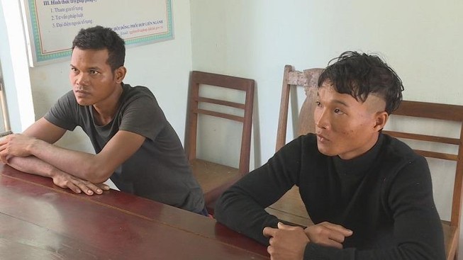 Bị đuổi đánh, 2 thanh niên ném đá chết đối thủ