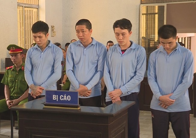 Bị nhóm người sát hại sau khi mời rượu