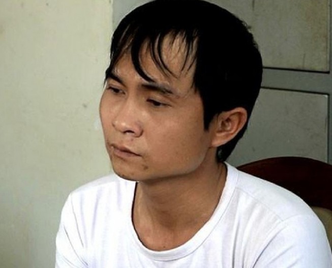 Bé gái 9 tuổi bị dở trò đồi bại trong nghĩa trang