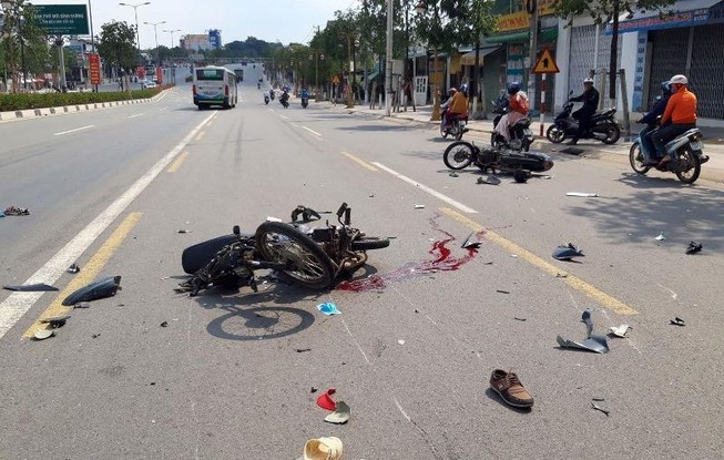 Ba người nguy kịch vì chiếc nón bảo hiểm