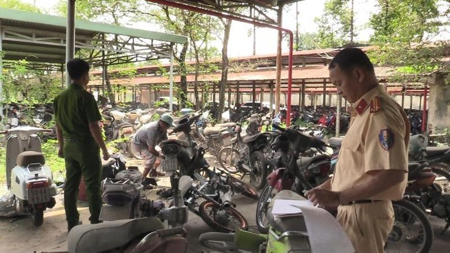 Tiêu hủy, thanh lý hơn 600 chiếc xe máy vi phạm hành chính
