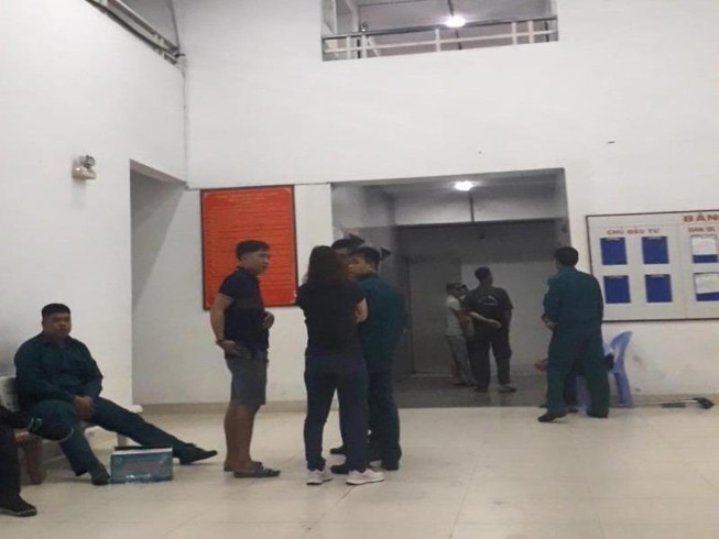 1 bảo vệ chết thương tâm khi rơi vào thang máy tại chung cư