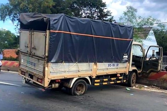 Công an Bình Phước truy đuổi kẻ trộm ô tô tải hơn 20 km