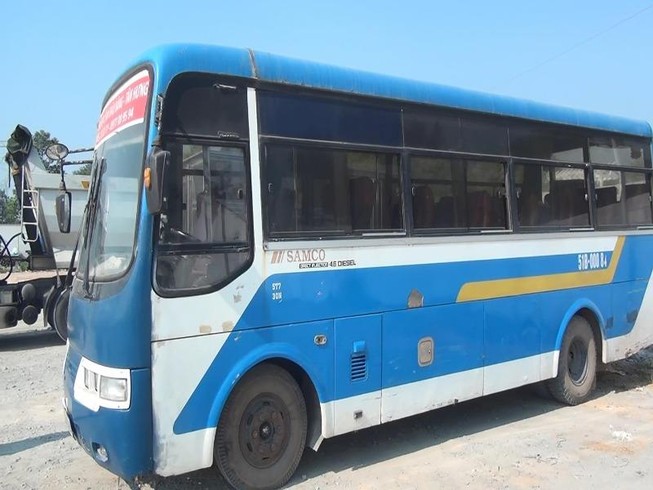 Xe khách hết hạn đăng kiểm chở khoảng 40 học sinh tiểu học