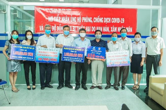 Bình Dương, Bình Phước ủng hộ hơn 7 tỉ đồng chống dịch