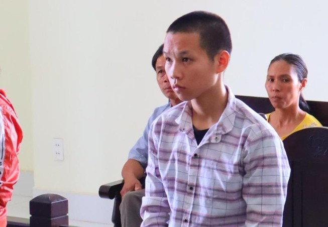 Giúp bạn đuổi người lạ khỏi phòng trọ, 1 người bị đâm chết