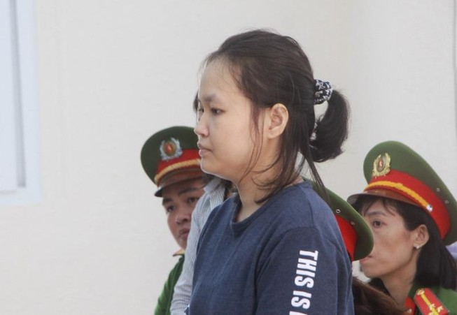 Vụ đổ bê tông giấu xác: Người nhà nạn nhân khóc tại phiên xử