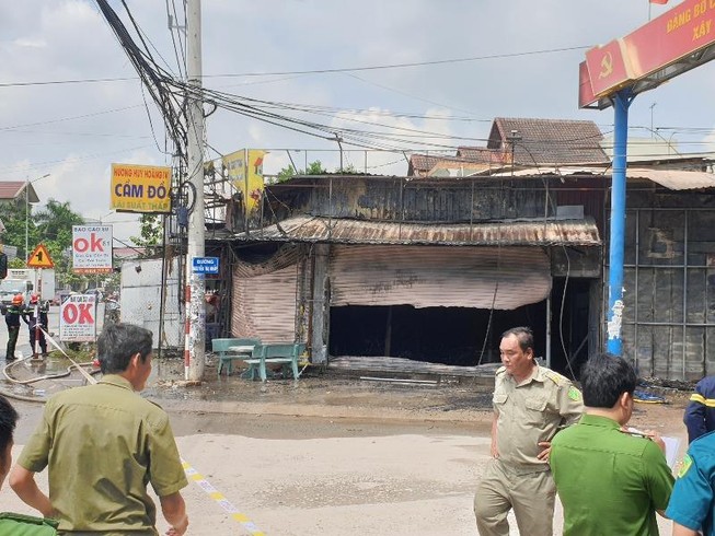3 người tử vong trong đám cháy ở tiệm cầm đồ tại Bình Dương