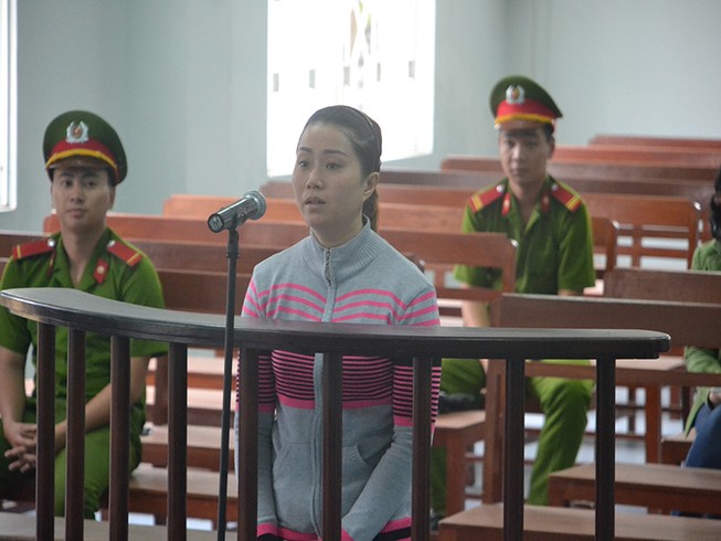 Trả hồ sơ vụ bảo mẫu bị tội làm trẻ phải sống thực vật