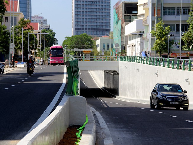 Hầm chui cầu Sông Hàn chính thức thông xe
