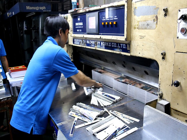 Tiêu hủy nhiều ấn phẩm thể hiện sai chủ quyền Việt Nam