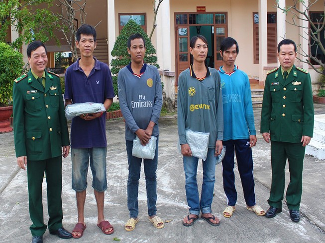 Bán 4 ngư dân với giá 60 triệu đồng