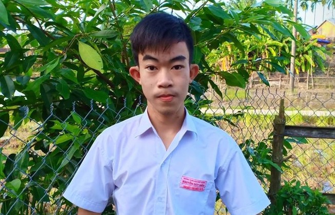 Học sinh nhặt được 50 triệu đồng trả lại cho người mất
