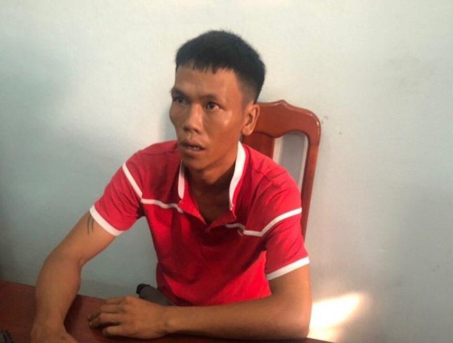 Nghi can đánh gãy tay, cướp tiền bé bán vé số bị bắt