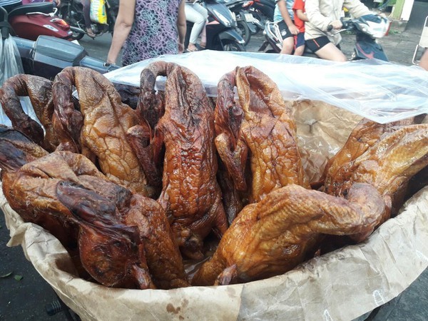 Tắm lá Mồng 5, ăn vịt chạy đồng