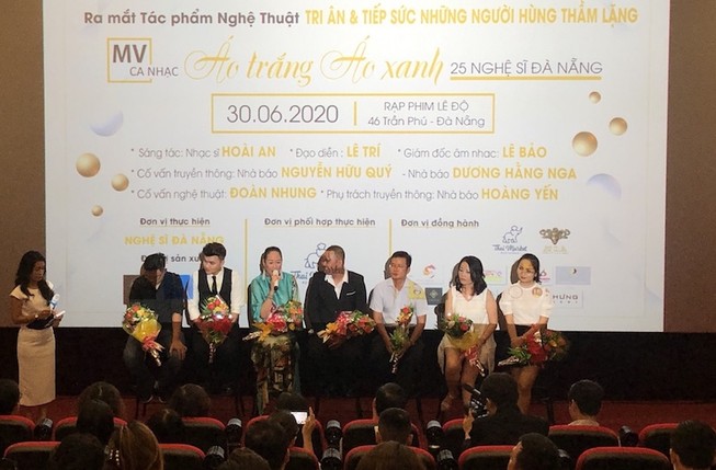 25 nghệ sĩ Đà Nẵng hát về những người hùng chống dịch COVID-19
