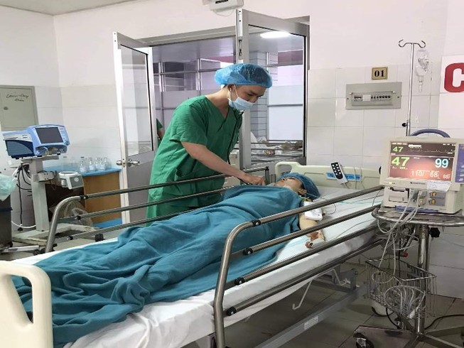Phẫu thuật cứu sản phụ bị rối loạn nhịp tim hiếm gặp