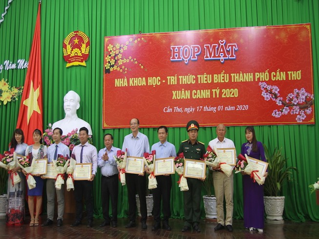 Cần Thơ có 207 giáo sư và phó giáo sư