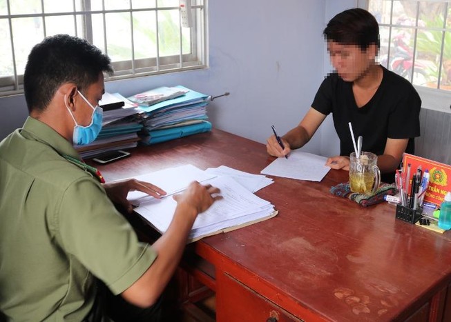 Đăng tin sai về COVID-19, một thanh niên bị phạt 12,5 triệu