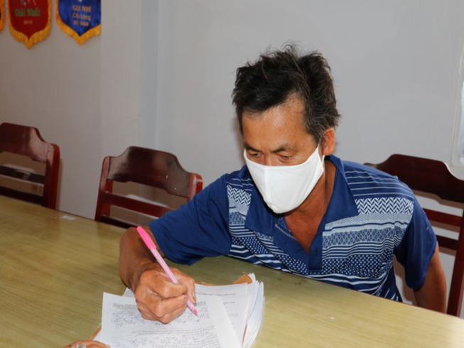 Cần Thơ: Khởi tố người không đeo khẩu trang, đánh công an